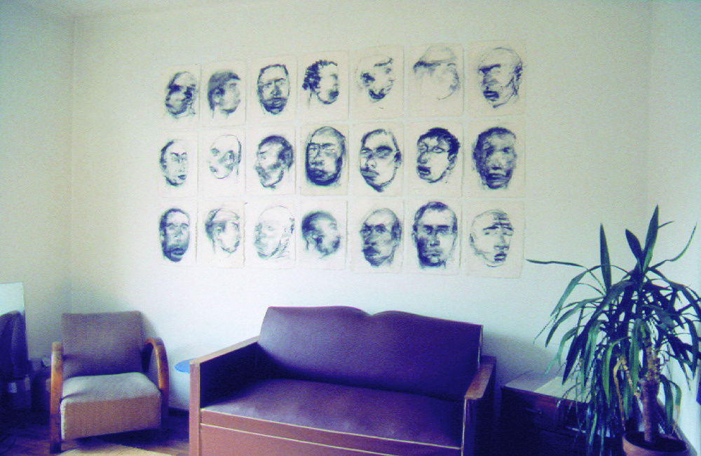 YAN PEI MING — photo 1